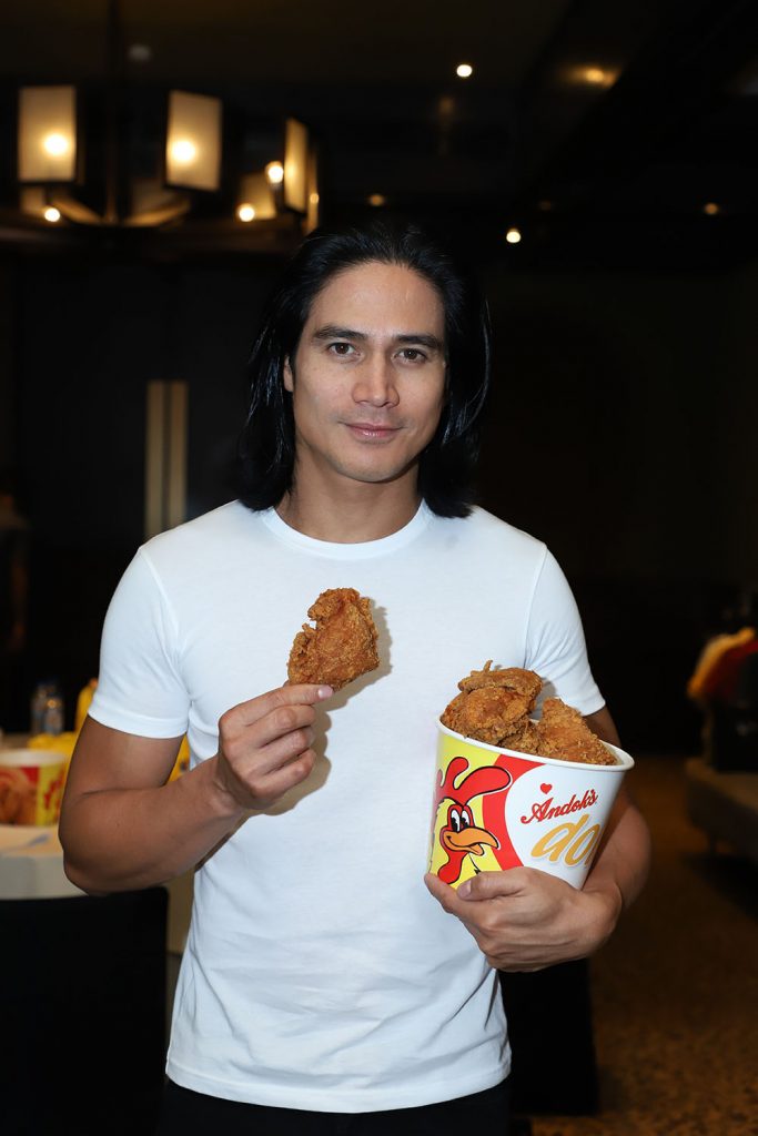 Andok’s brand ambassador, Piolo Pascual can’t get enough of the new Spicy Dokito