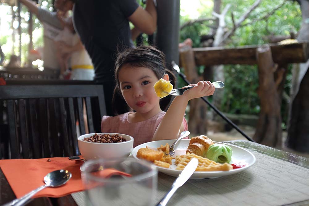 Passions fuse at Singapore Zoo where animal lovers and foodies just like Olivia can get the best of both worlds and have Breakfast with the Orangutans.