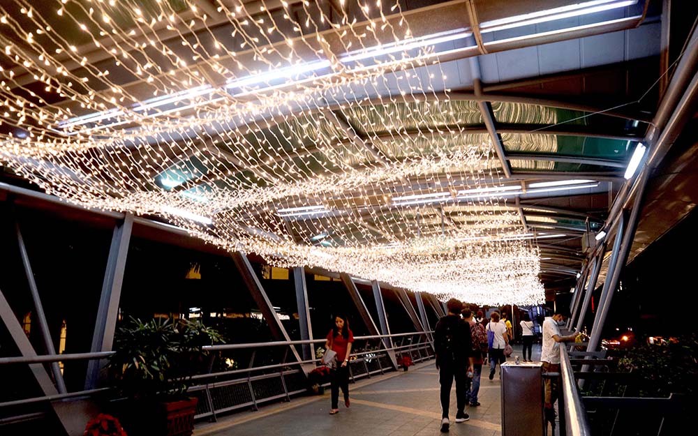 Lighting installations in Dela Rosa Walkway