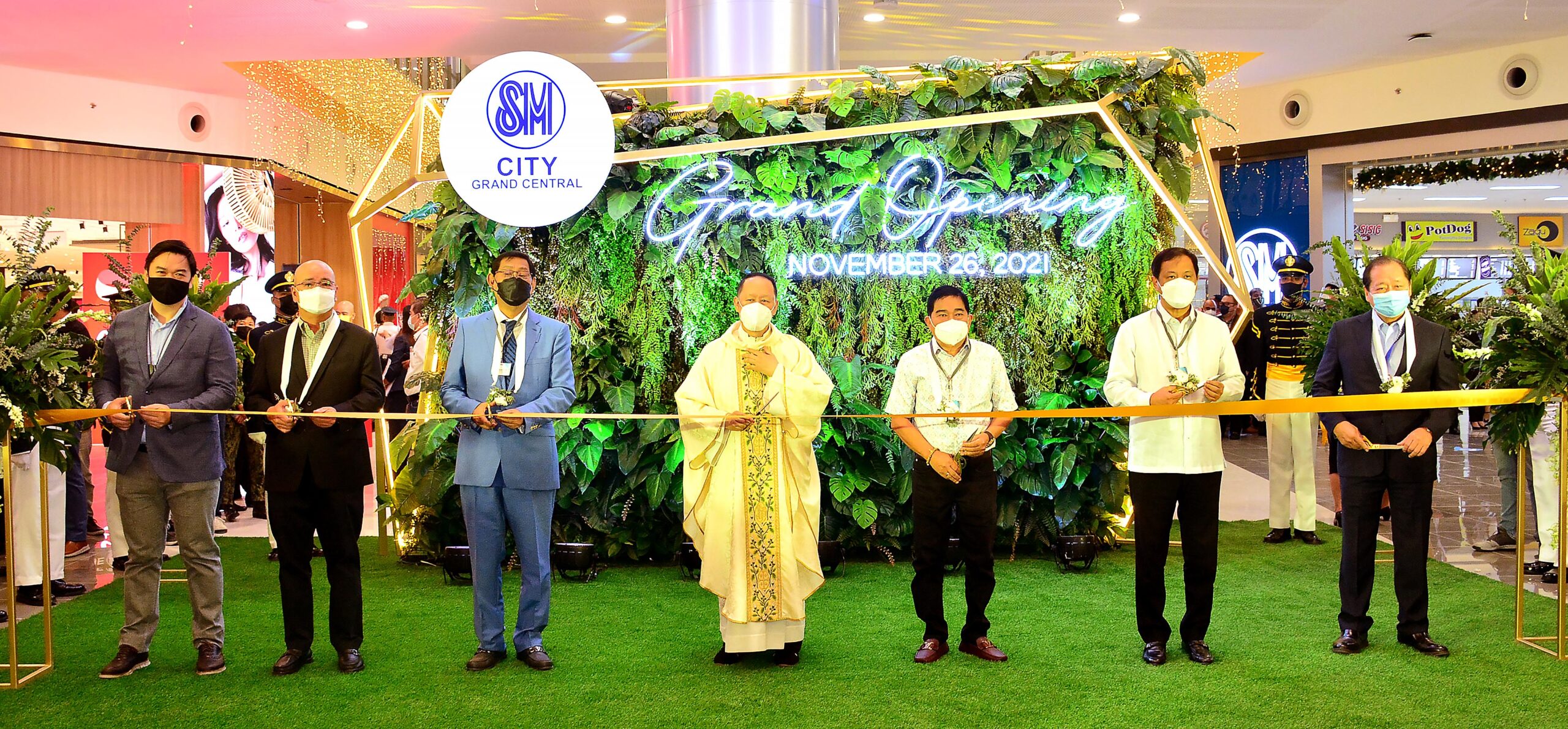EVERYTHING IS GRAND AT SM CITY GRAND CENTRAL COOK MAGAZINE